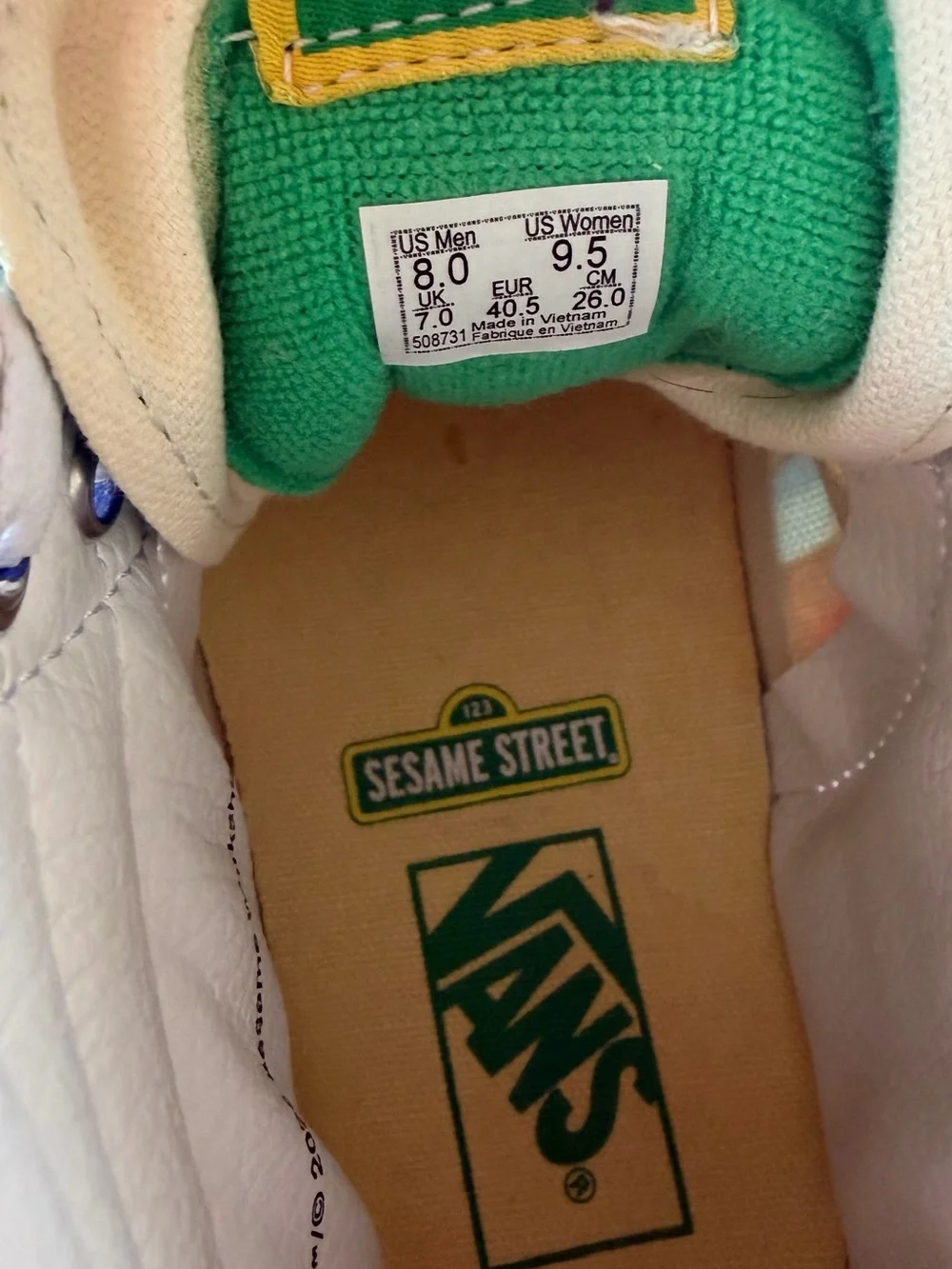 Vans x Sesame Street Sk8-hi High Top Sneakers Women’s 9.5 Men’s 8